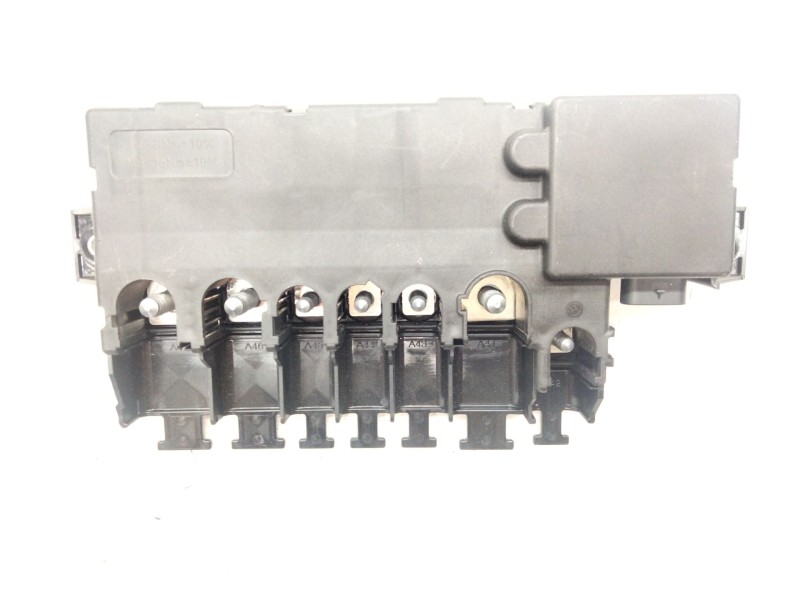 Recambio de caja fusibles para mercedes-benz clase c all-terrain (s206) c 220 d 4-matic (206.214) referencia OEM IAM A2235403115