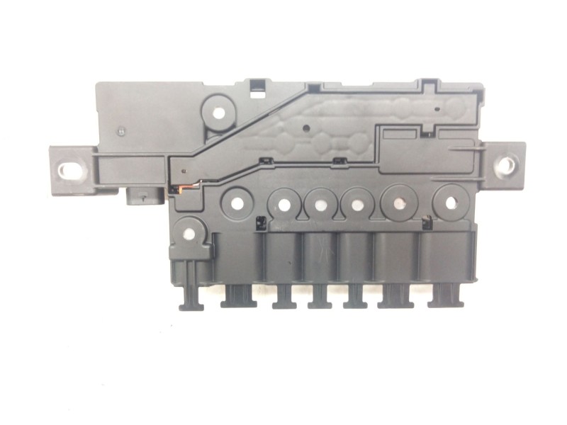 Recambio de caja fusibles para mercedes-benz clase c all-terrain (s206) c 220 d 4-matic (206.214) referencia OEM IAM A2235403115