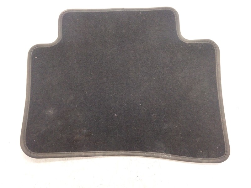 Recambio de alfombra para mercedes-benz clase c all-terrain (s206) c 220 d 4-matic (206.214) referencia OEM IAM A20668013029  