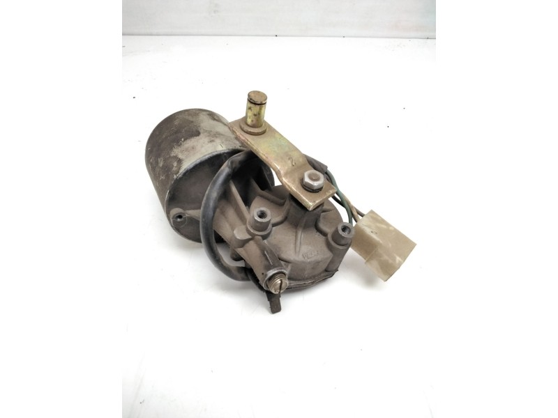 Recambio de motor limpia delantero para pegaso troner 1236.38t referencia OEM IAM YY-640-24V  