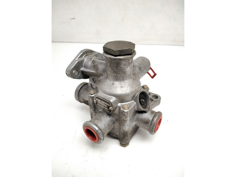 Recambio de valvula para iveco eurocargo 150 e 18 referencia OEM IAM 87290366  