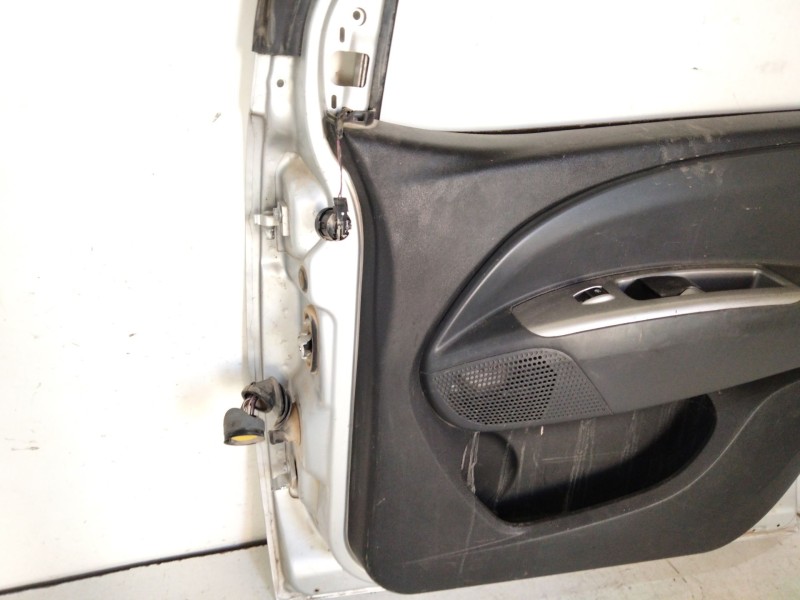 Recambio de puerta delantera derecha para fiat doblo cargo (263_) 1.6 d multijet referencia OEM IAM   