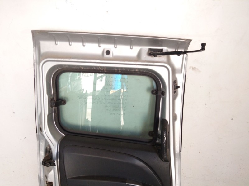 Recambio de puerta lateral corredera izquierda para fiat doblo cargo (263_) 1.6 d multijet referencia OEM IAM   