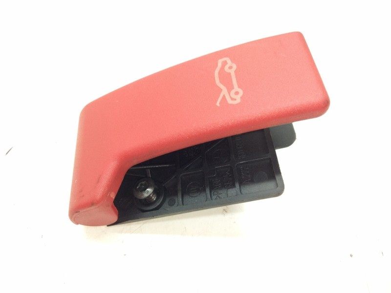 Recambio de tirador capot para mercedes-benz clase c all-terrain (s206) c 220 d 4-matic (206.214) referencia OEM IAM  A222880690