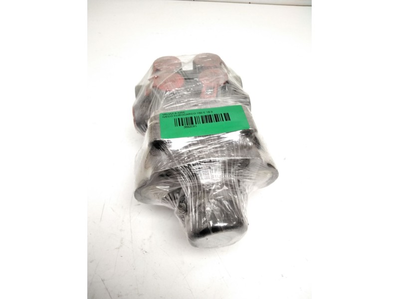 Recambio de valvula aire para iveco eurocargo 150 e 18 referencia OEM IAM MB4477 945226 VALVULA FRENO PIE