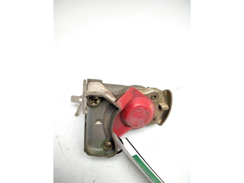 Recambio de varios para iveco eurocargo 150 e 18 referencia OEM IAM 9522002100  CIERRE MANGUERA AIRE TRACTORA ROJO