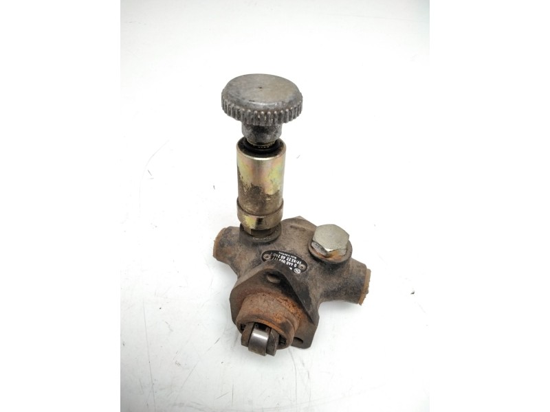 Recambio de bomba combustible para iveco eurocargo 150 e 18 referencia OEM IAM 0440003177  