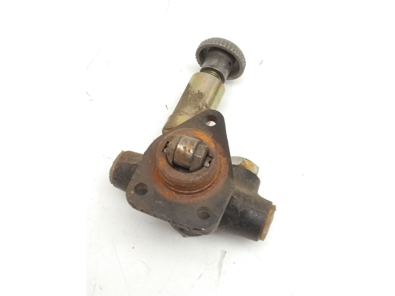 Recambio de bomba combustible para iveco eurocargo 150 e 18 referencia OEM IAM 0440003177  