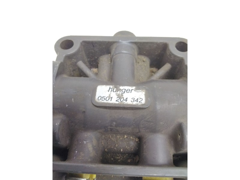 Recambio de valvula para iveco eurocargo 150 e 18 referencia OEM IAM 0501204342  Switch , caja de cambios