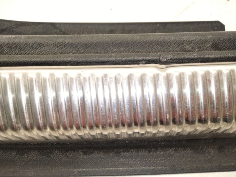 Recambio de guarnecido porton para citroën ds 7 ds 7 crossback buehdi referencia OEM IAM 98210897  