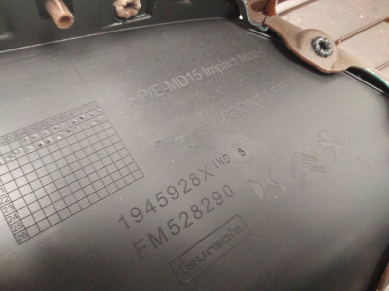 Recambio de guarnecido puerta delantera izquierda para citroën ds 7 ds 7 crossback buehdi referencia OEM IAM   