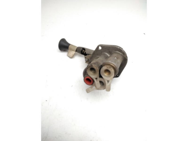 Recambio de valvula aire para iveco eurotech 240 e 30 referencia OEM IAM 9617020010  VALVULA FRENO MANO