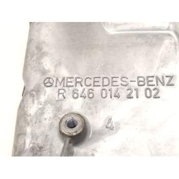 Recambio de carter para mercedes-benz clase c (w203) c 220 cdi (203.006) referencia OEM IAM R6460142102  