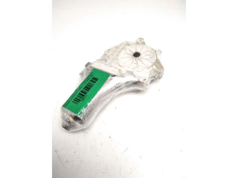 Recambio de motor elevalunas delantero derecho para nissan terrano ii (r20) 2.7 td 4wd referencia OEM IAM 807308F325  