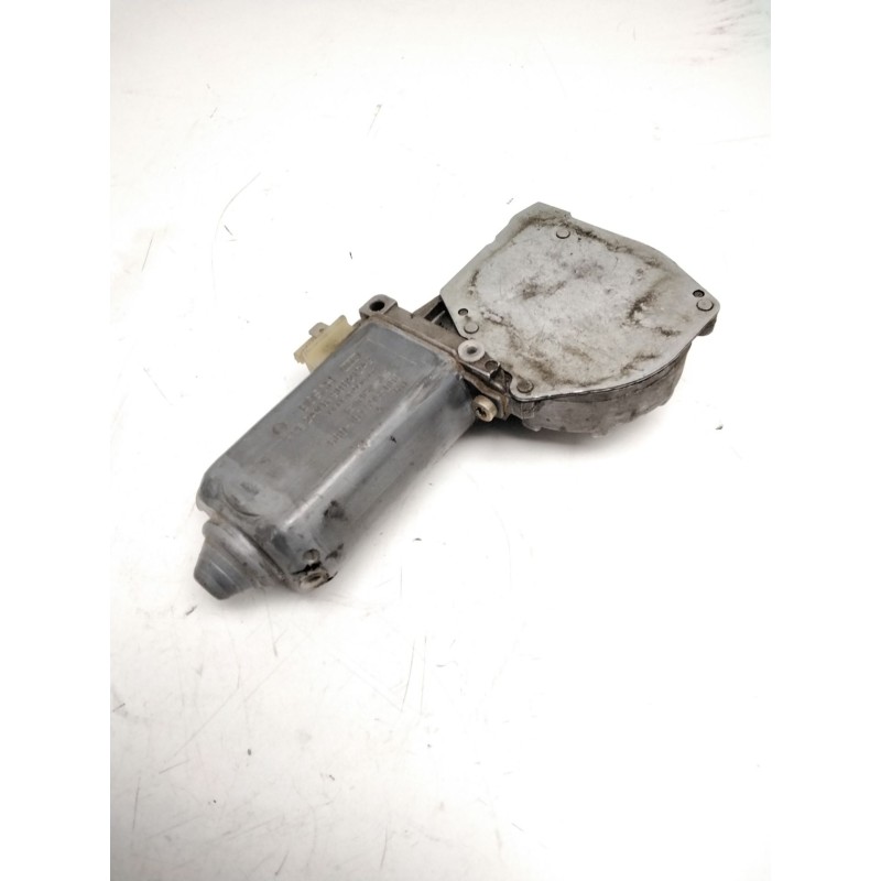 Recambio de motor elevalunas delantero derecho para mercedes-benz mb autobús (w631) d (631.333, 631.343, 631.334, 631.344) refer