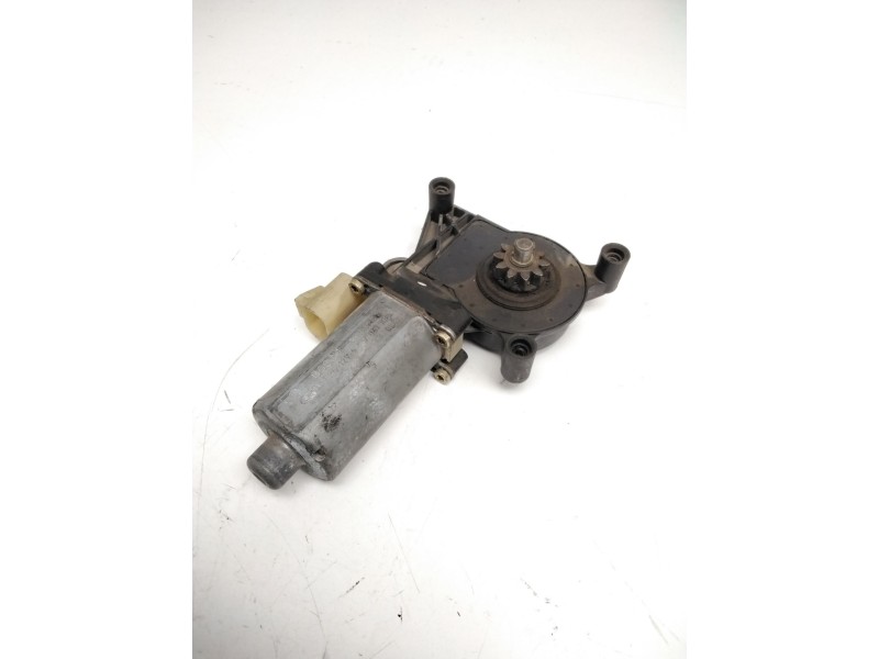 Recambio de motor elevalunas delantero izquierdo para mercedes-benz clase m (w163) ml 230 (163.136) referencia OEM IAM 913704110