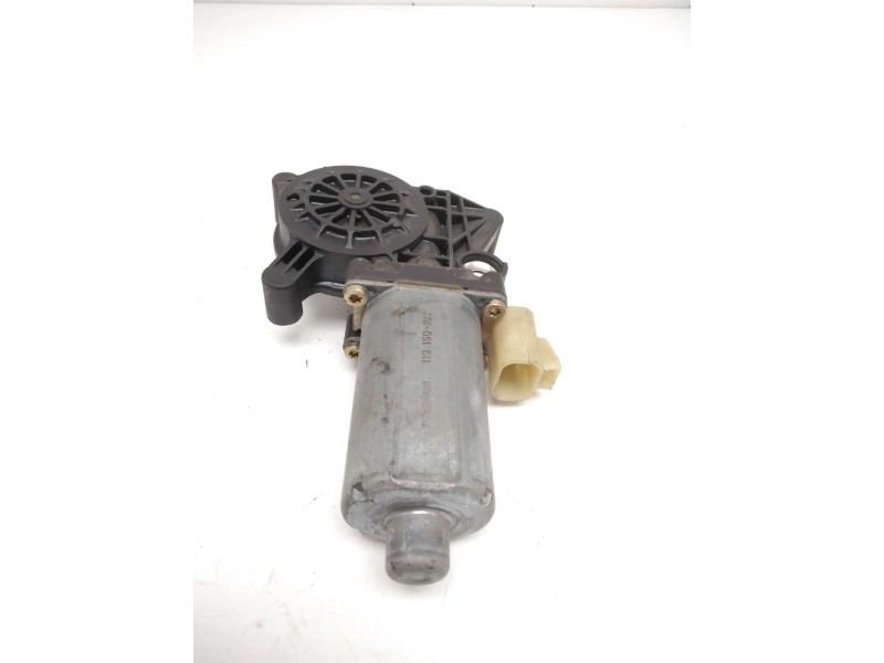 Recambio de motor elevalunas delantero izquierdo para mercedes-benz clase m (w163) ml 230 (163.136) referencia OEM IAM 913704110
