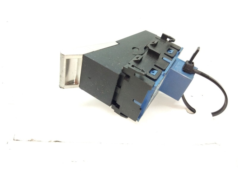 Recambio de mando multifuncion para citroën ds 7 ds 7 crossback buehdi referencia OEM IAM 9820282877  