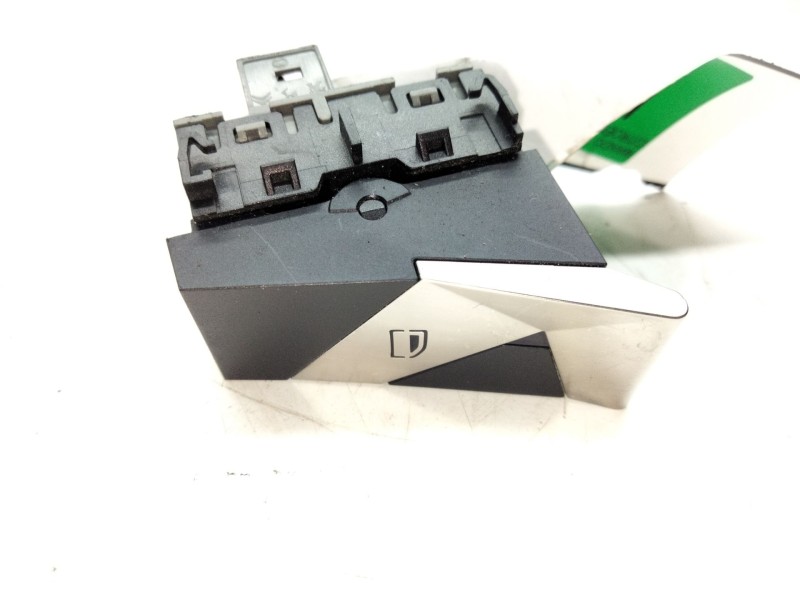 Recambio de mando elevalunas trasero izquierdo para citroën ds 7 ds 7 crossback buehdi referencia OEM IAM 9817778477  