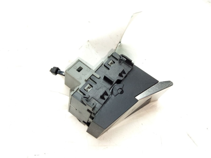 Recambio de mando elevalunas trasero izquierdo para citroën ds 7 ds 7 crossback buehdi referencia OEM IAM 9817778477  