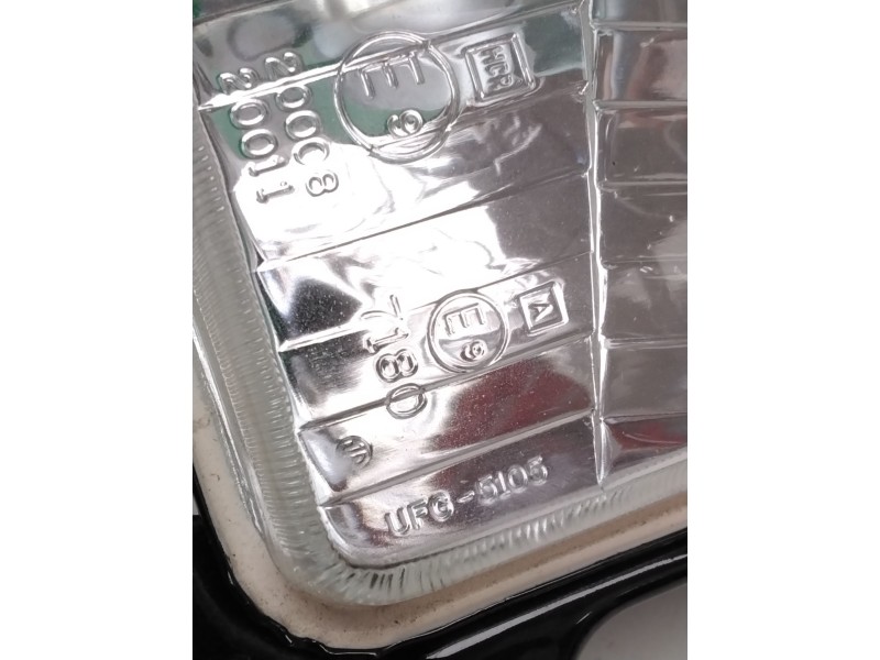 Recambio de faro derecho para renault 12 1.4 referencia OEM IAM UFG5105  