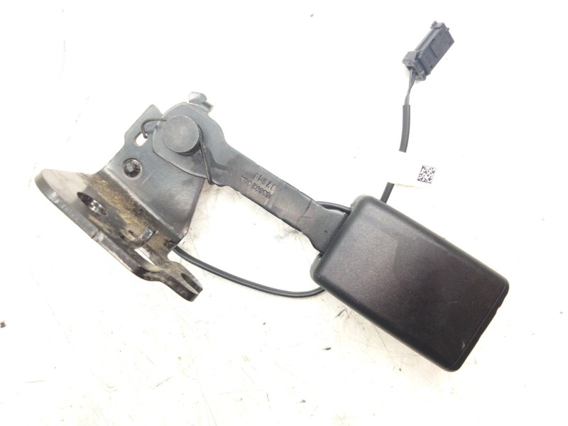 Recambio de enganche cinturon trasero izquierdo para citroën ds 7 ds 7 crossback buehdi referencia OEM IAM 858692  