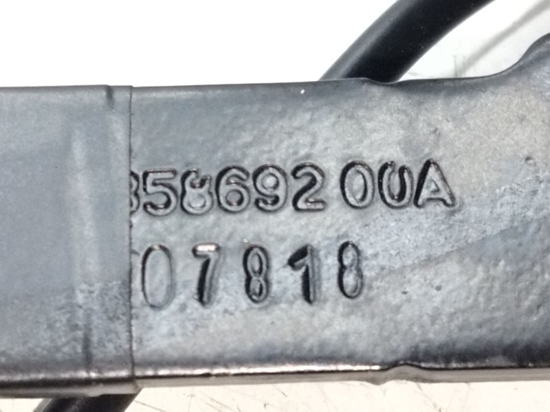 Recambio de enganche cinturon trasero izquierdo para citroën ds 7 ds 7 crossback buehdi referencia OEM IAM 858692  