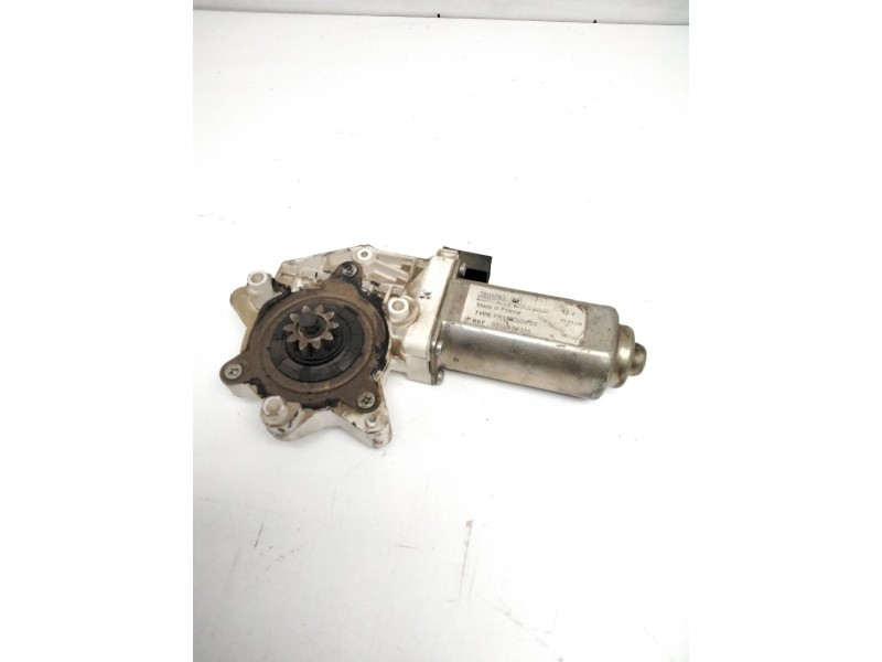Recambio de motor elevalunas delantero derecho para nissan terrano ii (r20) 2.7 td 4wd referencia OEM IAM 807308F325  