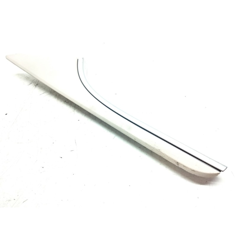 Recambio de moldura para mercedes-benz clase c all-terrain (s206) c 220 d 4-matic (206.214) referencia OEM IAM A2066803504  