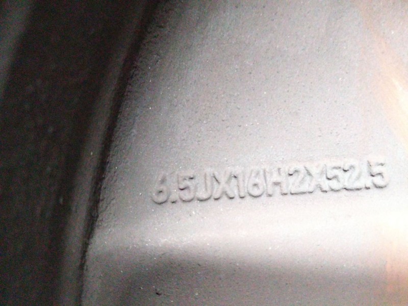 Recambio de llanta aluminio para volvo c30 (533) 1.6 d referencia OEM IAM 31255890  