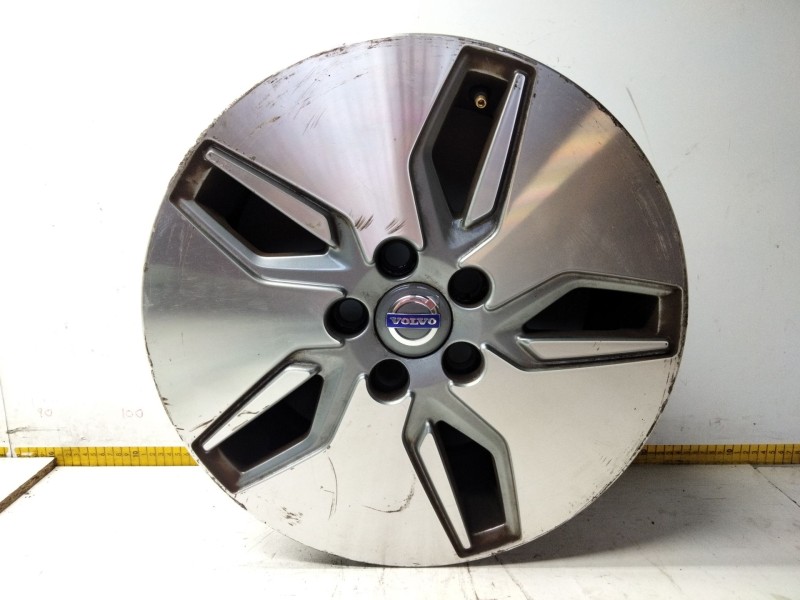 Recambio de llanta aluminio para volvo c30 (533) 1.6 d referencia OEM IAM 31255890  