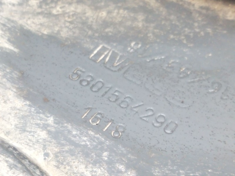 Recambio de brazo suspension superior delantero derecho para iveco daily vi furgón 33s16, 35s16, 35c16, 40c16, 50c16 referencia 