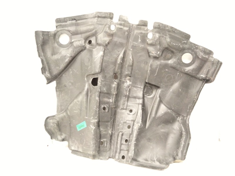 Recambio de alfombra para mercedes-benz clase c all-terrain (s206) c 220 d 4-matic (206.214) referencia OEM IAM A2066823002  