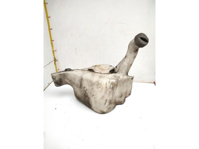 Recambio de deposito limpia para scania serie 4 124 referencia OEM IAM 1399464  