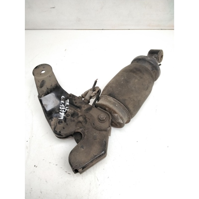 Recambio de amortiguador neumatico cabina trasero para man 18.d26 f tga 18.480 referencia OEM IAM 81417226055  con enganche cabi