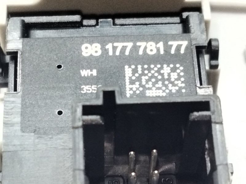 Recambio de mando elevalunas delantero izquierdo para citroën ds 7 ds 7 crossback buehdi referencia OEM IAM   