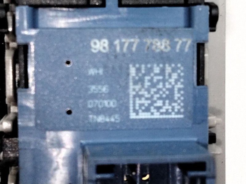 Recambio de mando elevalunas delantero izquierdo para citroën ds 7 ds 7 crossback buehdi referencia OEM IAM   