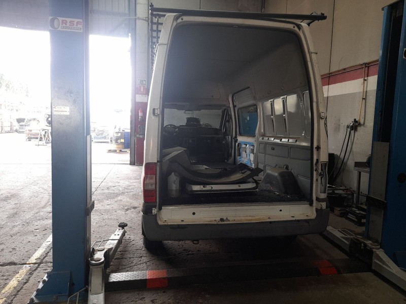 ford transit caja abierta ´06 del año 2010