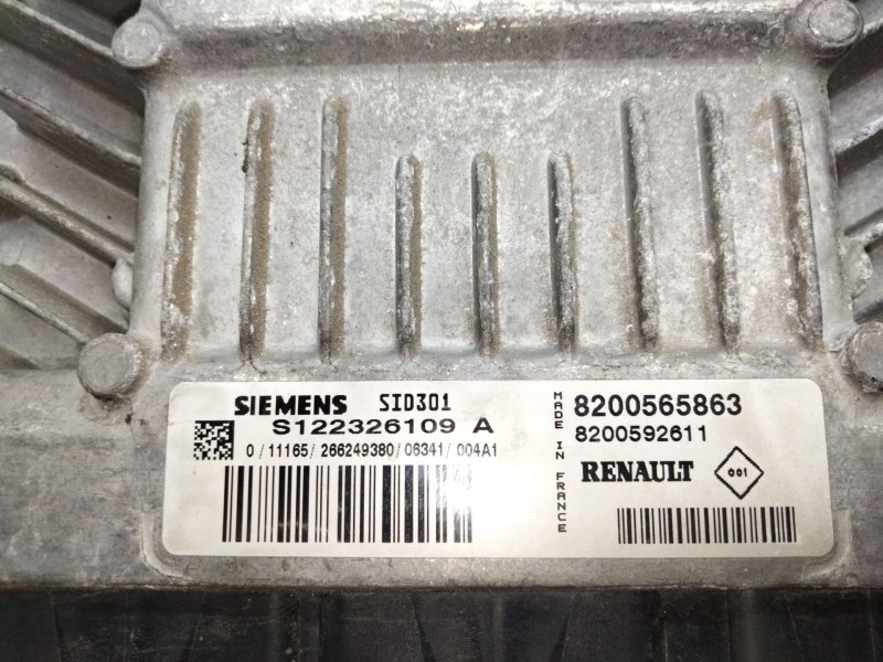 Recambio de centralita para renault megane ii berlina 5p 1.5 dci diesel referencia OEM IAM 820056863  