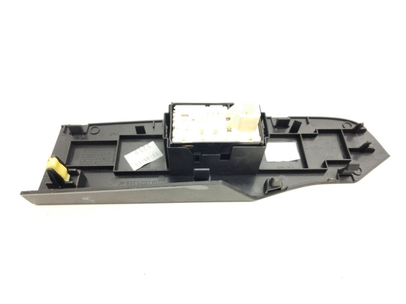 Recambio de mando elevalunas delantero derecho para toyota auris referencia OEM IAM GED025329AE  