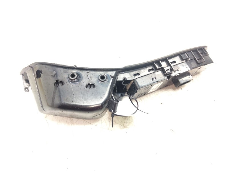 Recambio de mando elevalunas delantero izquierdo para bmw serie 5 lim. (f10) 520d referencia OEM IAM 924195501  