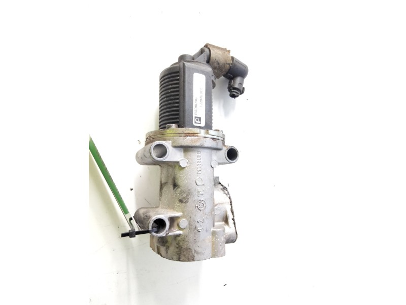 Recambio de valvula egr para opel vectra c berlina 1.9 cdti referencia OEM IAM 722946380  