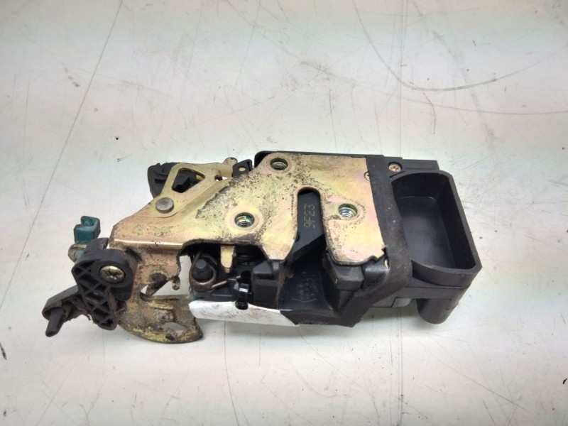 Recambio de cerradura puerta trasera izquierda para daewoo lanos 1.5 cat referencia OEM IAM   