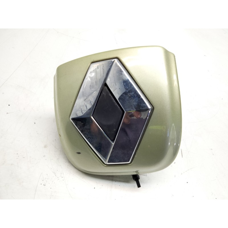 Recambio de pulsador maletero para renault clio ii fase ii (b/cb0) base authentique referencia OEM IAM   