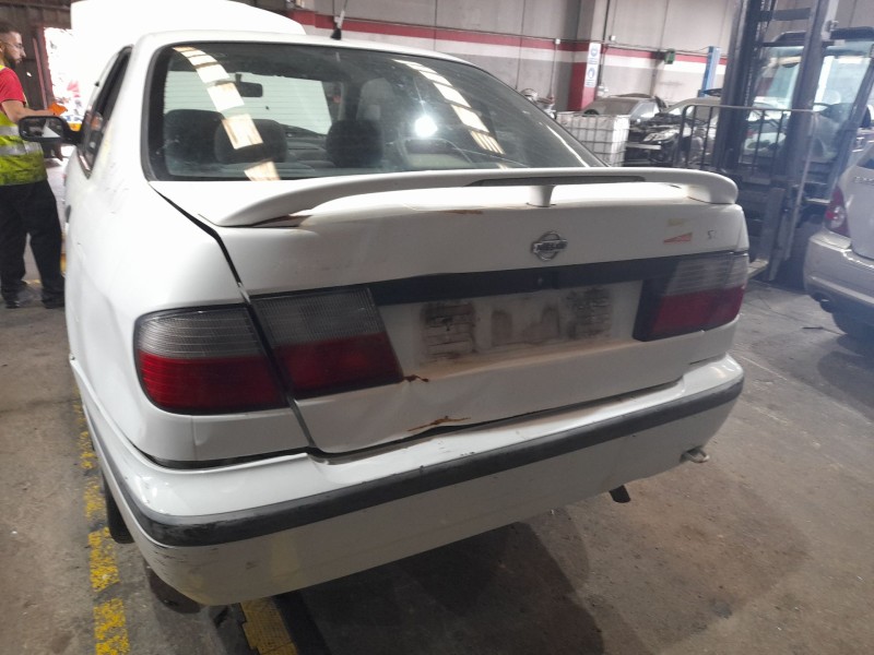 nissan primera (p11) del año 1998