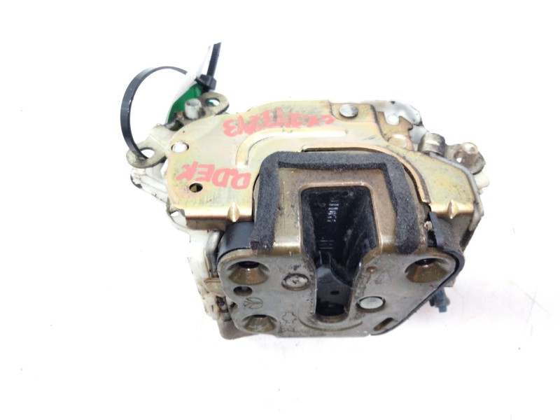 Recambio de cerradura puerta delantera derecha para nissan terrano ii (r20) 2.7 td 4wd referencia OEM IAM   