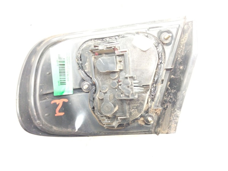 Recambio de piloto trasero izquierdo para nissan primera (p11) 1.6 16v referencia OEM IAM   