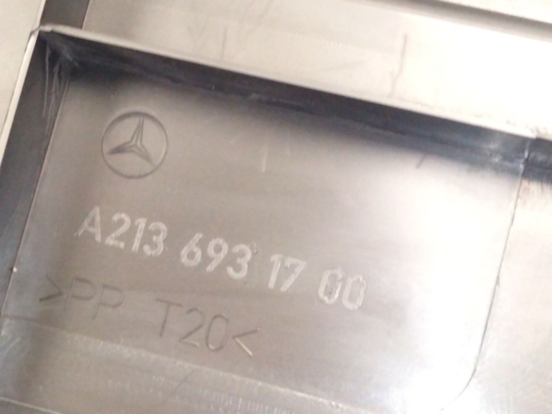 Recambio de moldura trasera para mercedes-benz clase e (w213) 2.0 e 220 d (213.004) referencia OEM IAM   