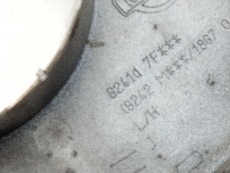 Recambio de cerquillo faro izquierdo para nissan terrano ii (r20) 2.7 tdi 4wd referencia OEM IAM 624117F  