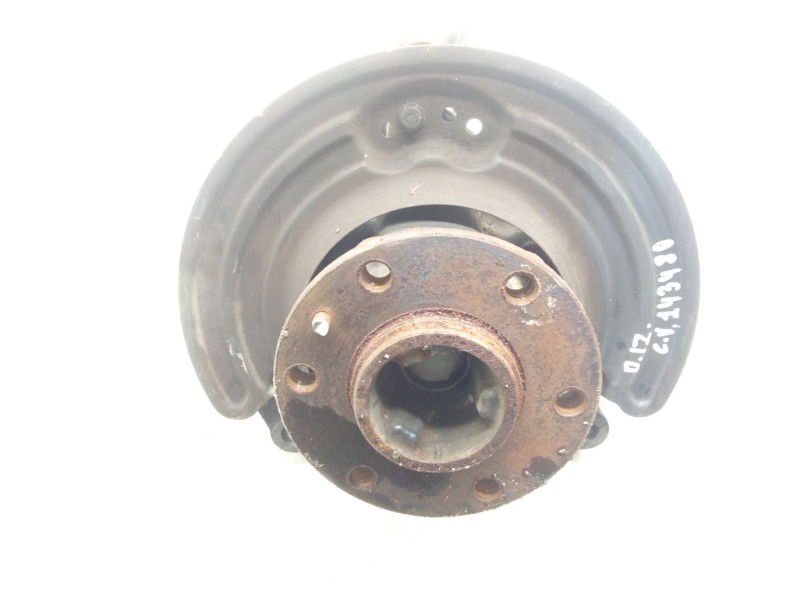 Recambio de mangueta delantera izquierda para iveco daily vi furgón 33s16, 35s16, 35c16, 40c16, 50c16 referencia OEM IAM   